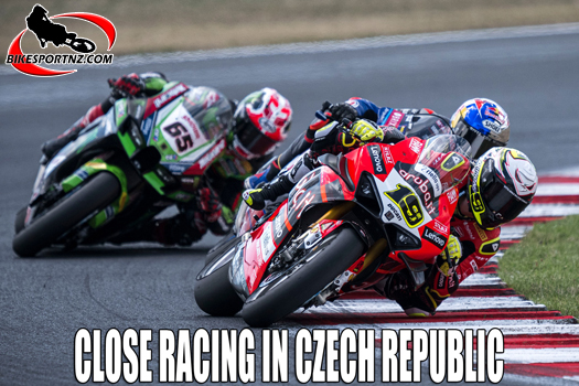 Rivals share superbike race wins in the Czech Republic