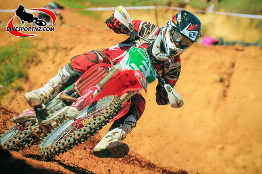 "Best Race Ever" feature item on the BikesportNZ.com web site. Photo by Andy McGechan, BikesportNZ.com