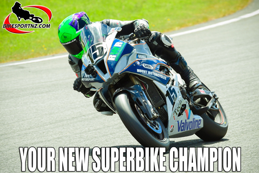 Upper Hutt’s Rogan Chandler (BMW), who survived a tight battle with Whanganui’s Luca Durning (BMW) for the premier crown. Photo by Andy McGechan, BikesportNZ.com