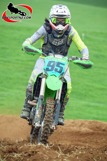 Peter Broxholme gives out practical lessons at MX nationals
