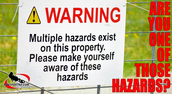 graphic-sign-0109-tiles-b