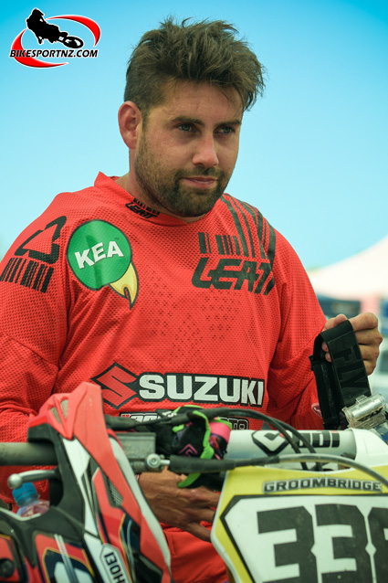 CAPTION: "Best Race Ever" feature item on the BikesportNZ.com web site. Photo by Andy McGechan, BikesportNZ.com