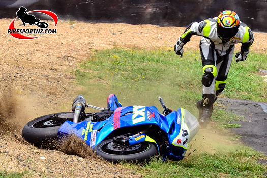 "Best Race Ever" feature item on the BikesportNZ.com web site. Photo by Andy McGechan, BikesportNZ.com