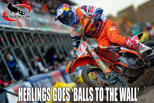Watch as Herlings goes "balls to the wall"