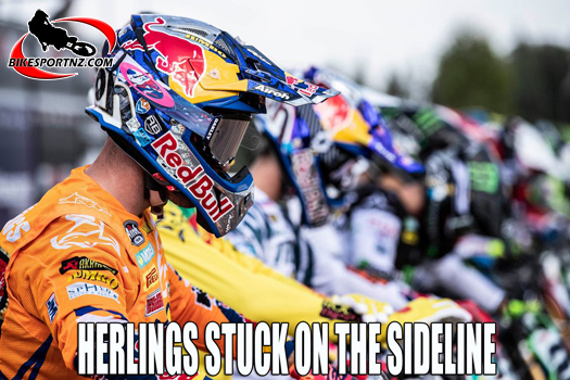 Jeffery Herlings stuck on the sideline