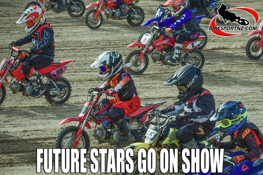 It's a traffic jam as the riders arrive at turn one at the start of this recent mini motocross race and it will be similarly hectic in Taranaki this weekend. Photo by Andy McGechan, BikesportNZ.com