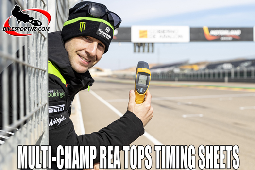 Kawasaki's Jonathan Rea quickest early on