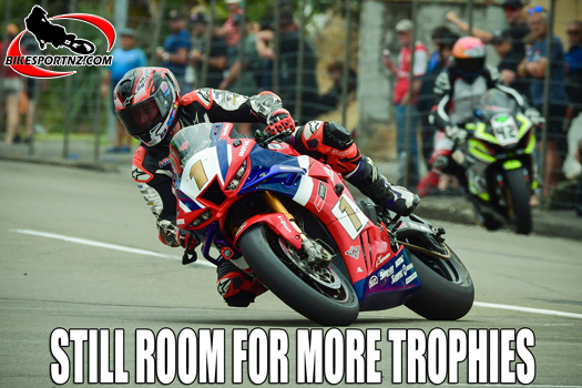 Whakatane’s Mitch Rees (Honda CBR1000RR-R) cracked the ‘triple’ once again this season, winning the premier Formula one/Superbike class overall for the series, then the New Zealand F1 TT title for winning race two at Whanganui, and then also snatching the coveted Robert Holden Memorial feature race trophy on Boxing Day. Photo by Andy McGechan, BikesportNZ.com