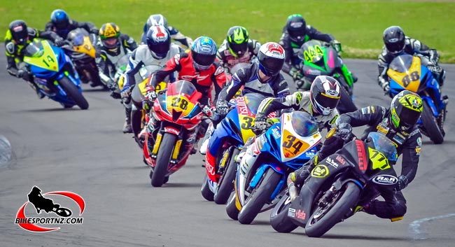 Start-F2-Race 1-0005-b